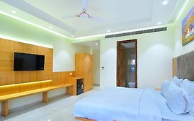 Hotel Shandon-2 Mins From Connaught Place